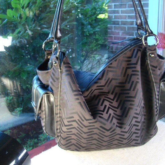 Via Spiga Handbags - Via Spiga black genuine leather trim Hobo Large Shoulder Handbag Slouch